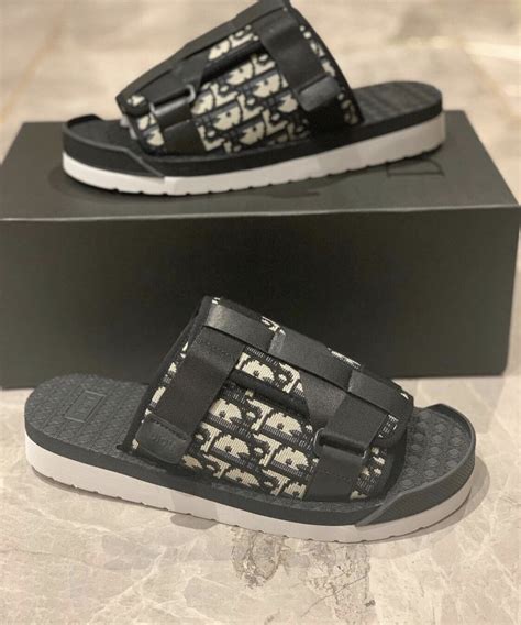 alpha sandals